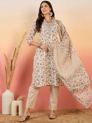 Cream embroidered cotton v neck kurta sets 1