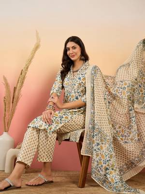 Cream embroidered cotton v neck kurta sets 4