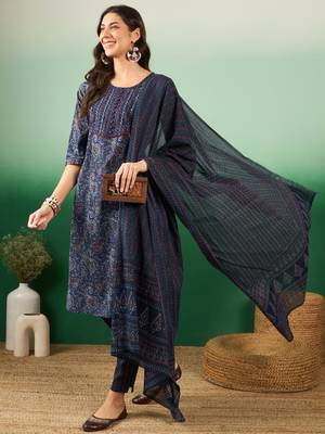Multicolor embroidered cotton round neck kurta sets 4