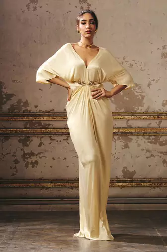 Beige kaftan