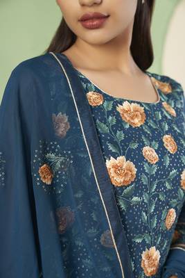 Blue georgette embroidered palazzo kameez 4