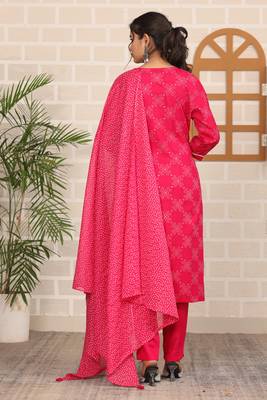 Pink women printed aline kurta pant with dupatta set 2