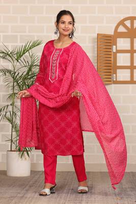Pink women printed aline kurta pant with dupatta set 3