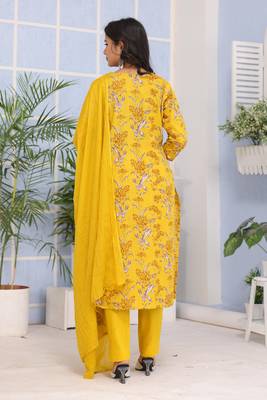 Mustard women floral printed aline kurta pant with dupatta set 2