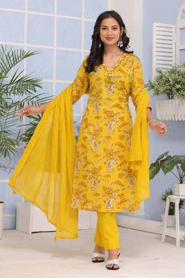 Mustard women floral printed aline kurta pant with dupatta set 3