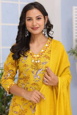 Mustard women floral printed aline kurta pant with dupatta set 5