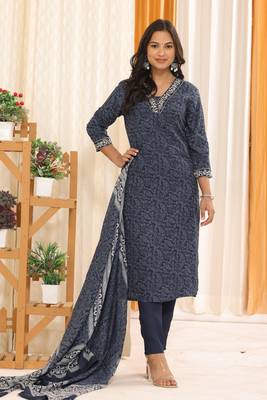 Navyblue women floral printed aline kurta pant with dupatta set 4