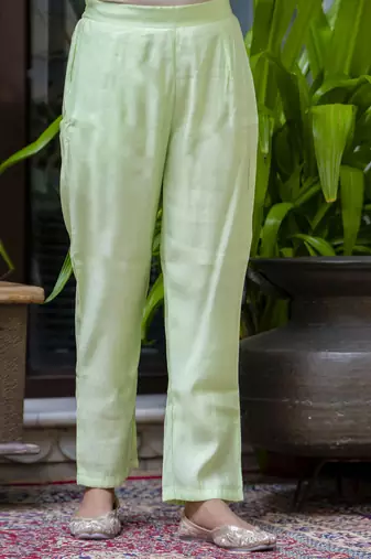 Women's silk blend embroidered kurta pant set with organza embroidery dupatta