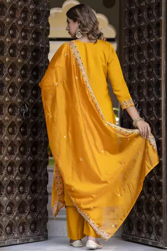 Women's silk blend embroidered kurta pant set with organza dupatta