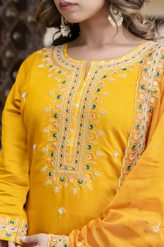 Women's silk blend embroidered kurta pant set with organza dupatta