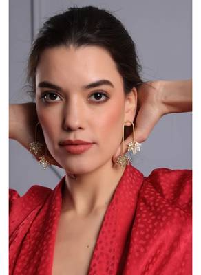 leaf cascade long earring 1