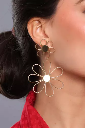 Flower long drop earring
