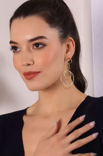 Mutiple hoops danglers earring