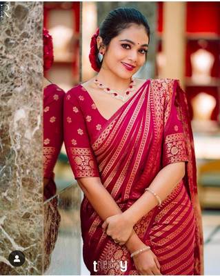 Pink woven jacquard saree with blouse piece 2