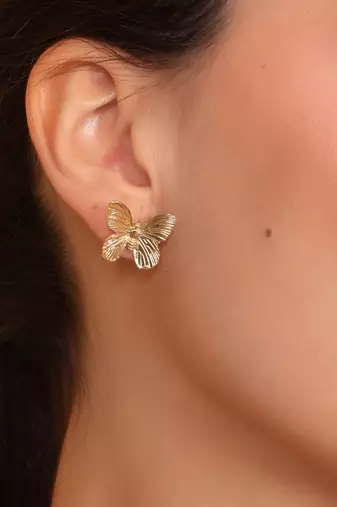 Butterfly studs