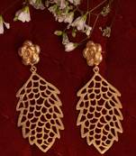 Gold flower jaali earring