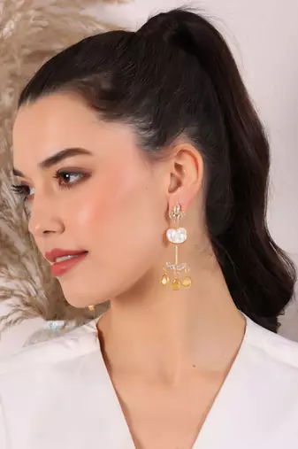 Monalisa pearl drop earrings- yellow