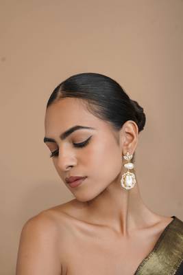 Radiance pearl  statement earrings 4