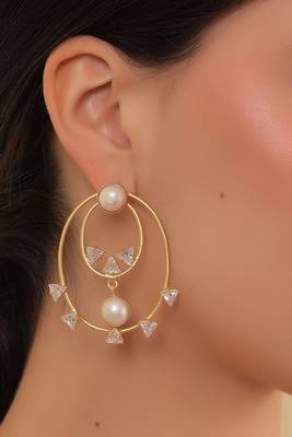 Dazzling crystal pearls oval chandbali 2