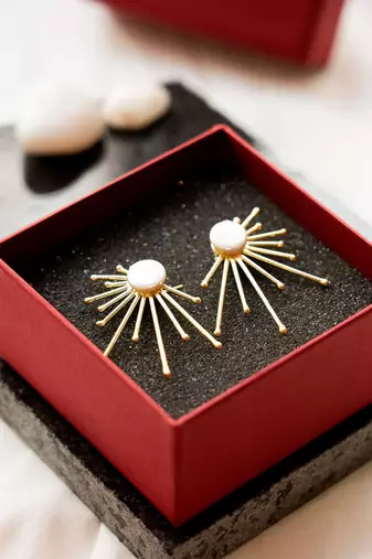 Pearl sun rays stud statement earring
