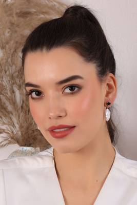 Black onyx with pearl drop earring 2
