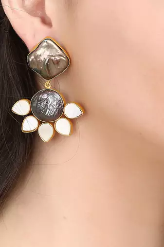 Black pearl enamel earrings