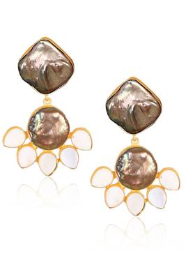 Black pearl enamel earrings 5