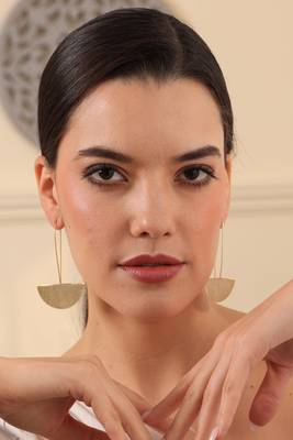 Bold gold open hoop earring 1