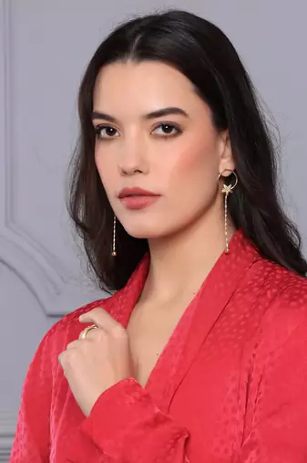 Gold flower long earring