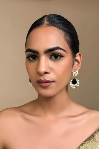 Noor crescent earrings- black onyx