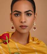 Gauhar earring- red onyx