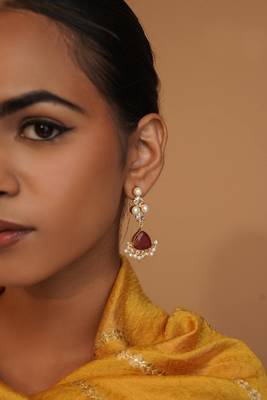 Gauhar earring- red onyx 4