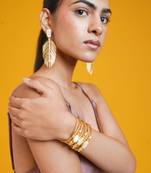 Fresh water pearl vine danglers