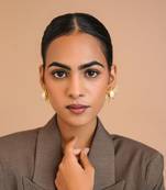 Artistic fresh water pearl  stud