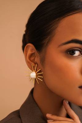 Artistic fresh water pearl  stud 3