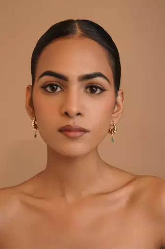 Majestic gold emerald drop earrings