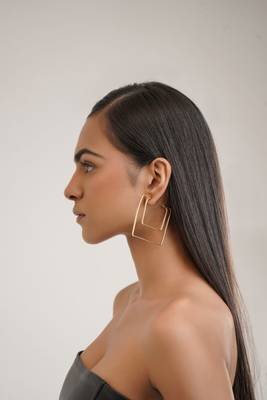 Statement square hoops 3