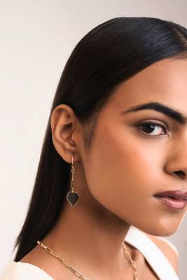 Labradorite drop earring with gold chain 1