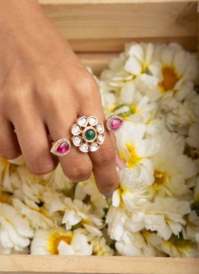 Kundan stone floral design statement ring 1