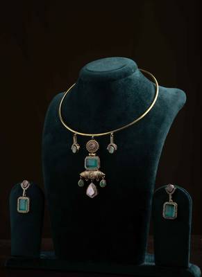 Statement Hasli Necklace in Multicolour 1