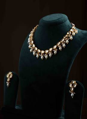 Kundan Necklace Set with Pearls 2