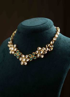 Kundan Necklace Set with Green Stones 2
