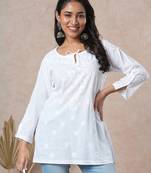Hand embroidered white cotton lucknowi chikankari kurti