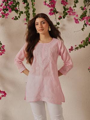 Hand embroidered pink cotton lucknowi chikankari kurti 1