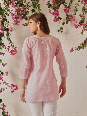 Hand embroidered pink cotton lucknowi chikankari kurti 2