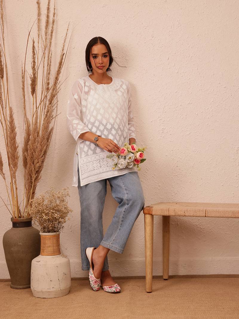 Hand embroidered white cotton lucknowi chikankari kurti