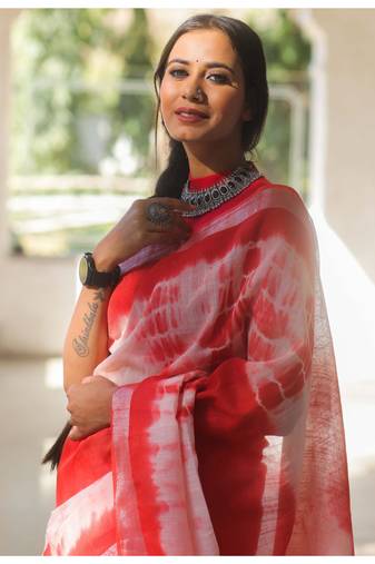 Handmade bhagalpuri linen saree with tie dye in white shade with blouse piece
