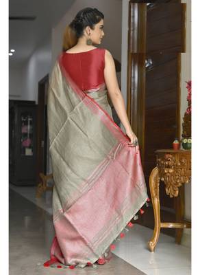 Handmade bhagalpuri linen saree with contrast border in ash green shade with blouse piece 3