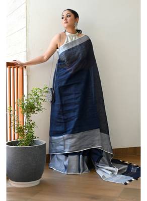 Handmade bhagalpuri linen saree with contrast border in royal blue shade with blouse piece 4