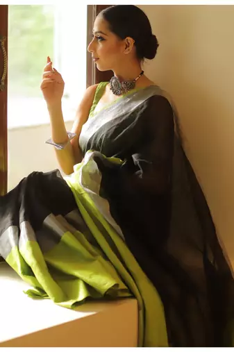 Handmade bhagalpuri linen saree with contrast border in black shade with blouse piece